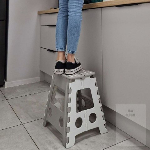 Stołek taboret składany antypoślizgowy wysoki 39cm jasny szary Stołek taboret składany antypoślizgowy wysoki 39cm jasny szary